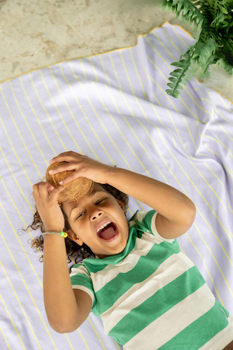 QUUT Dwustronny ręcznik plażowy PlayTowels L (180 x 100cm) Hopscotch